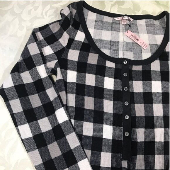 NWT VS Victoria's Secret Thermal Romper One Piece Plaid Black White Large - Picture 3 of 5
